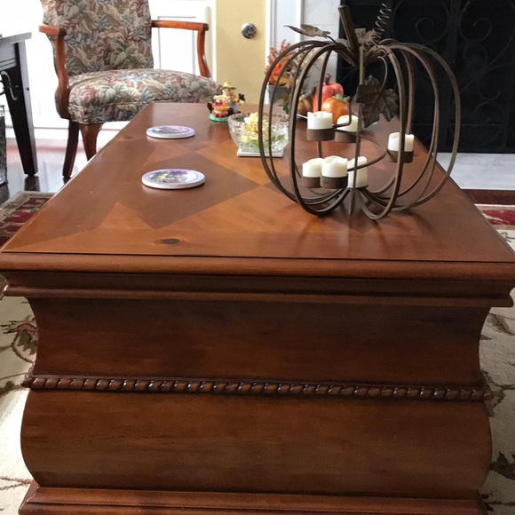 Meet your Posher, Mary - Picture 1 of 1